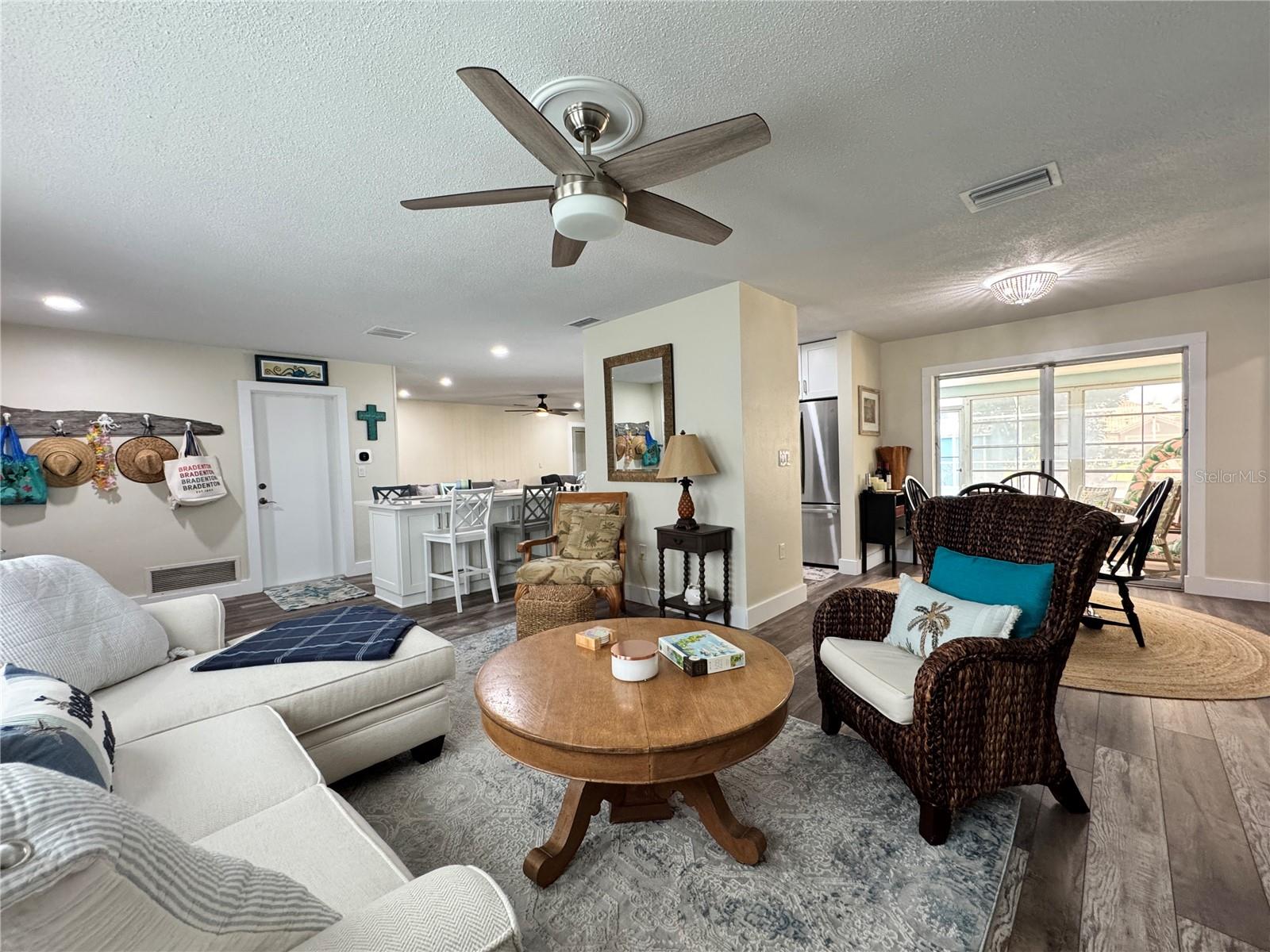 6813 13TH AVENUE DR W, BRADENTON, FL — photo 7