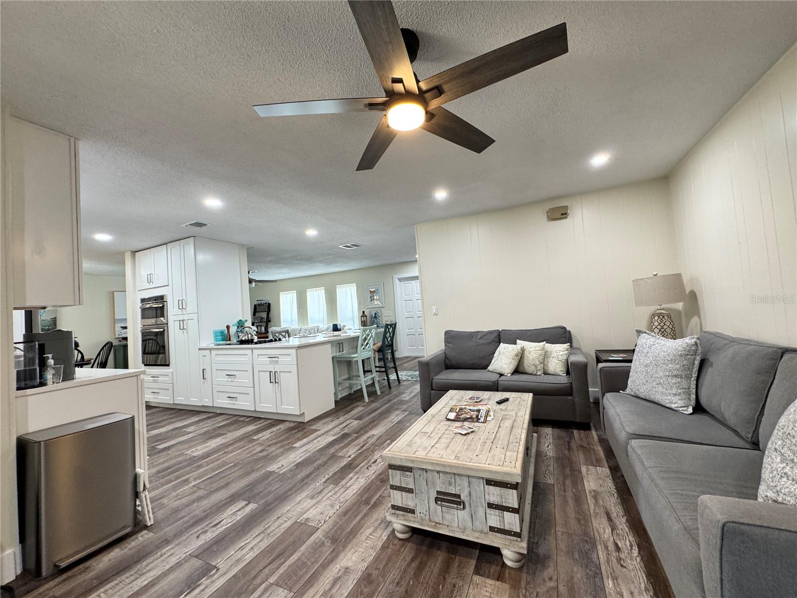 6813 13TH AVENUE DR W, BRADENTON, FL — photo 15