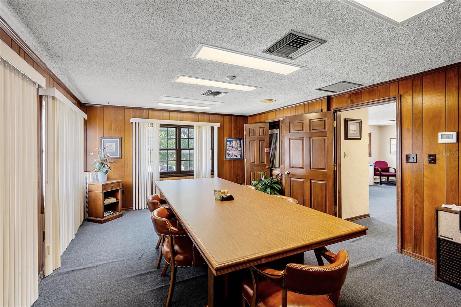 131 W MAIN ST, TAVARES, FL — photo 11