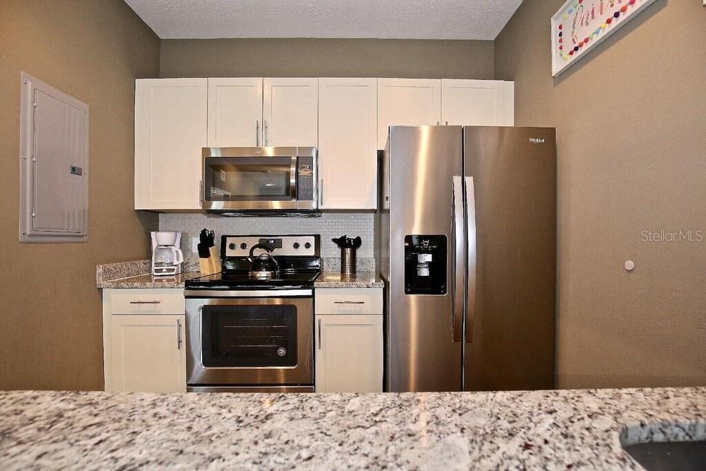 8905 SHINE DR, KISSIMMEE, FL — photo 12