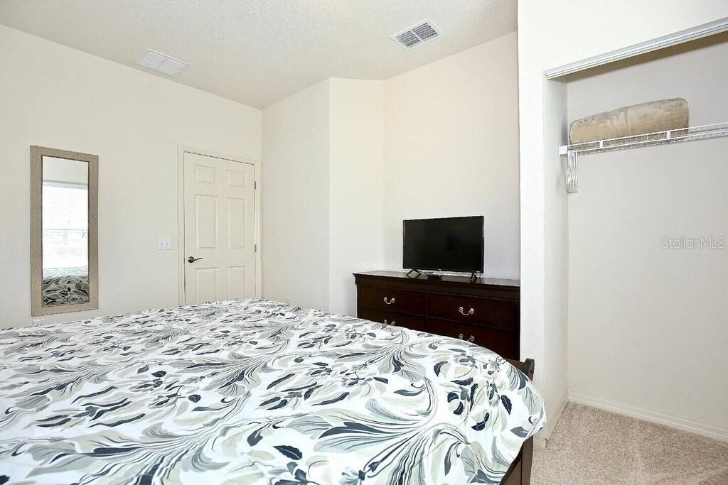 8905 SHINE DR, KISSIMMEE, FL — photo 17
