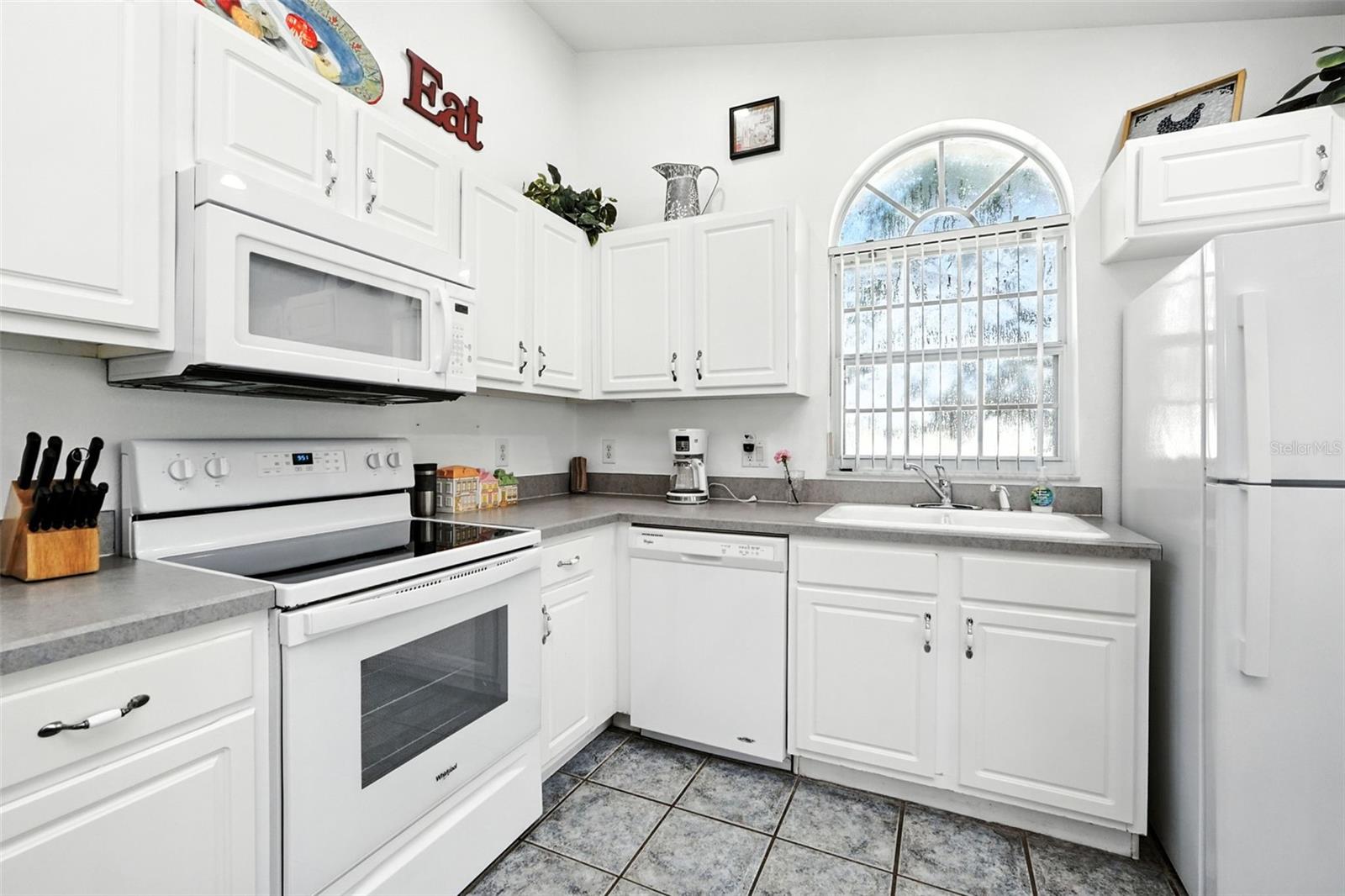 131 S ROMA WAY, KISSIMMEE, FL — photo 17