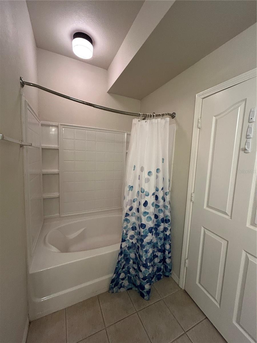 2253 NW 16TH TER #1, GAINESVILLE, FL — photo 24