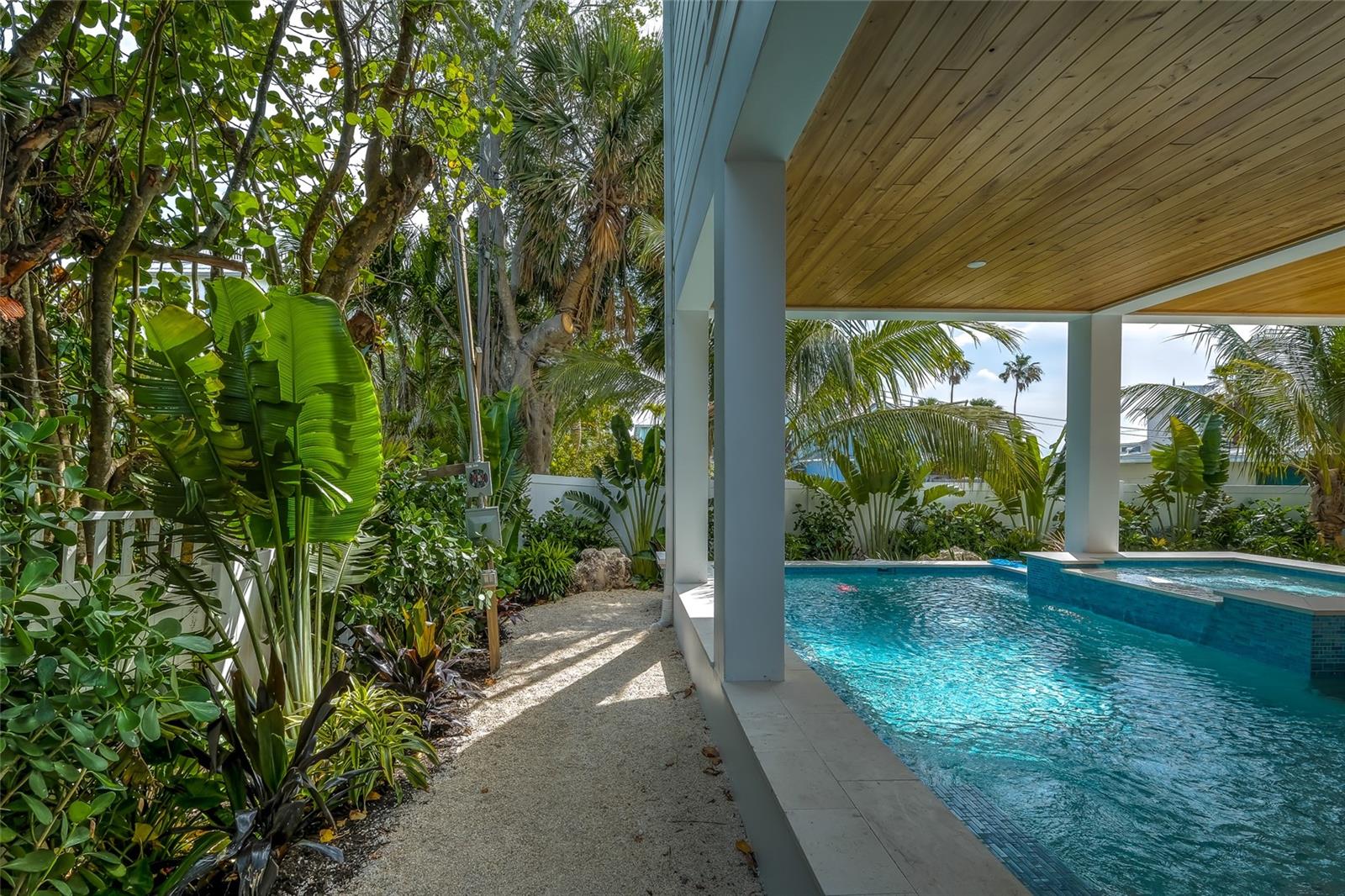 106 S 11TH, BRADENTON BEACH, FL — photo 18