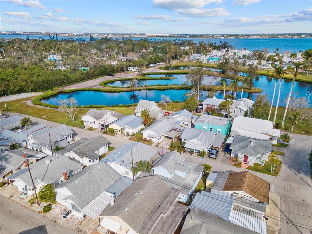 9 SEMINOLE DR, BRADENTON, FL — photo 31
