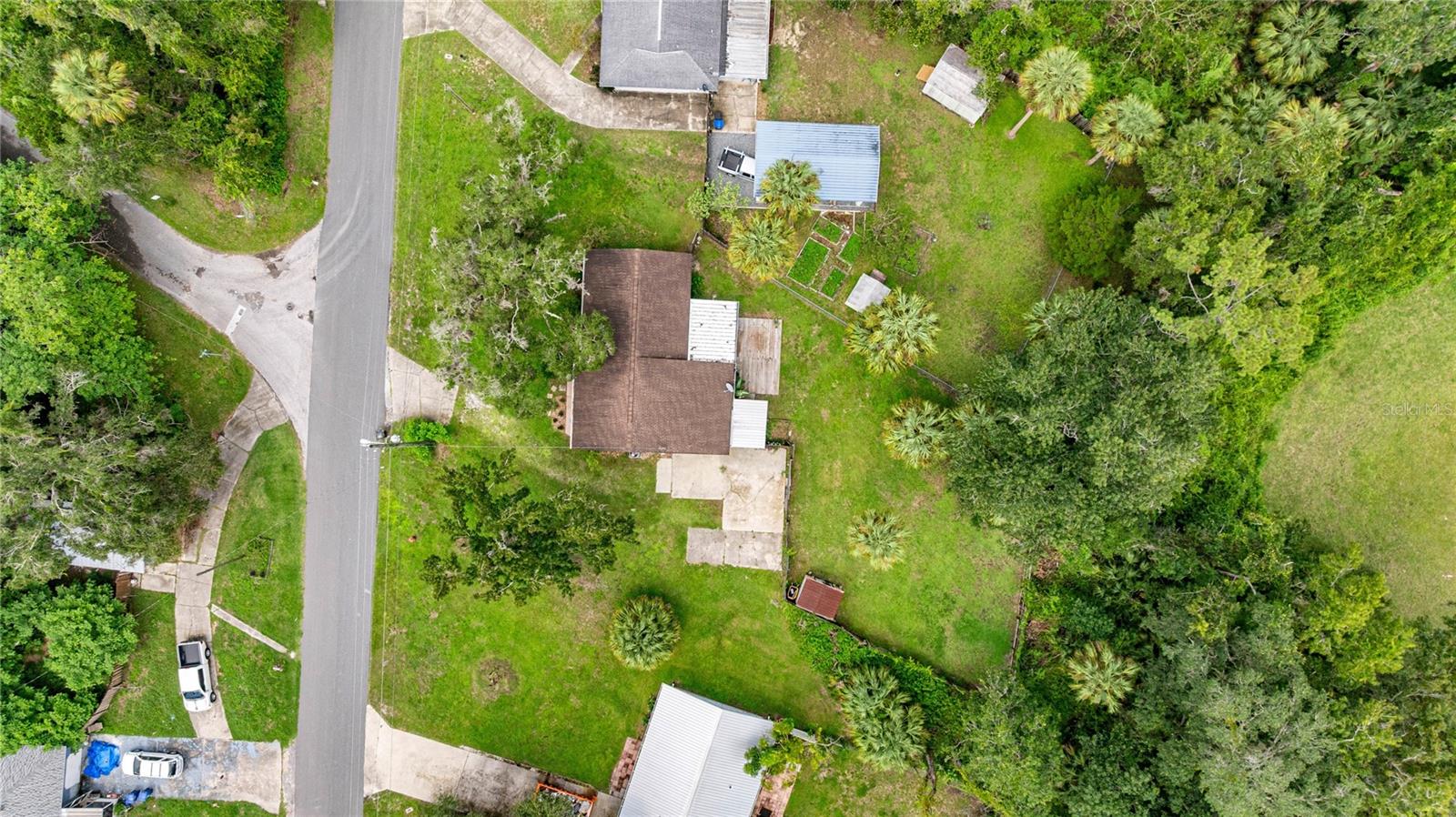 2021 NW 13TH AVE, CRYSTAL RIVER, FL — photo 32