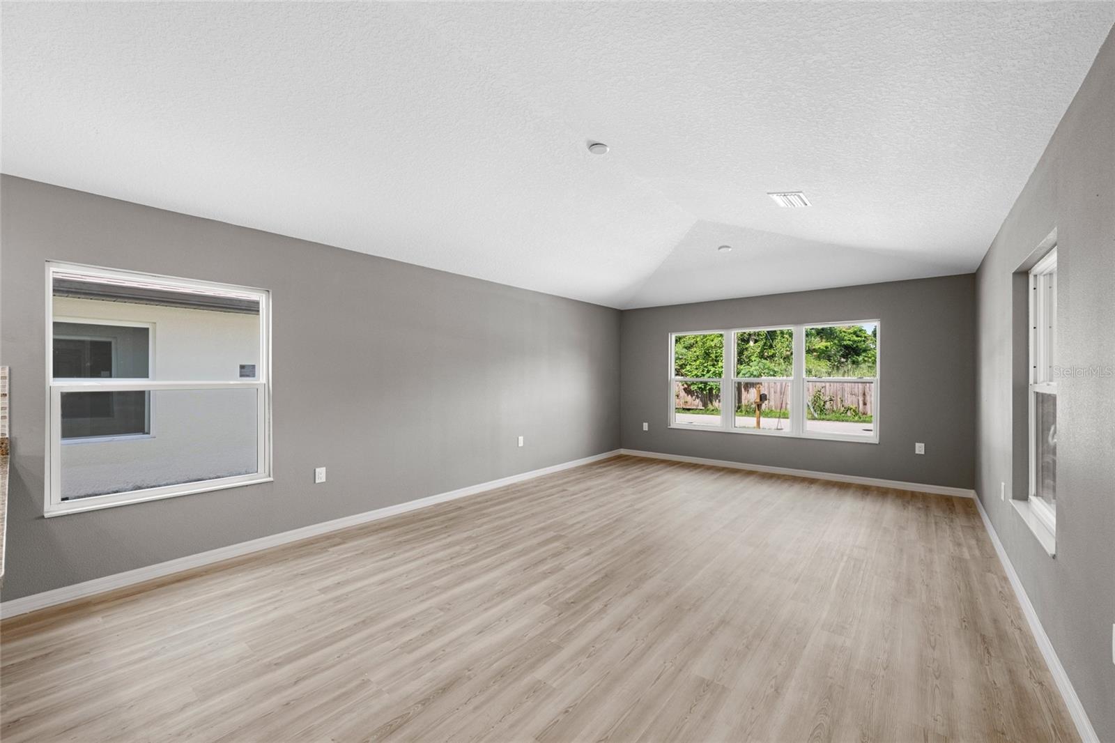 3914 WALNUT AVE, SARASOTA, FL — photo 6