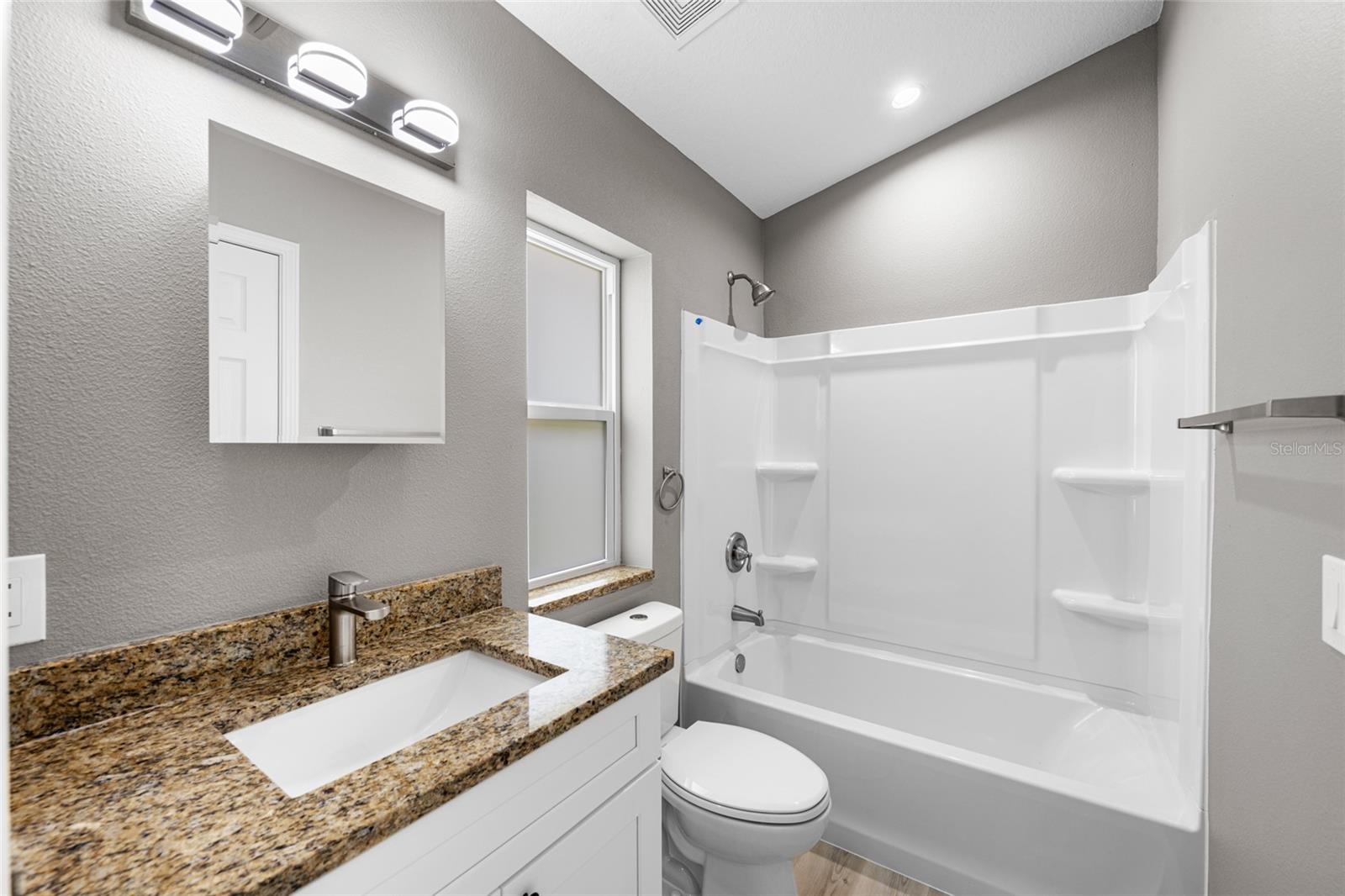 3914 WALNUT AVE, SARASOTA, FL — photo 22