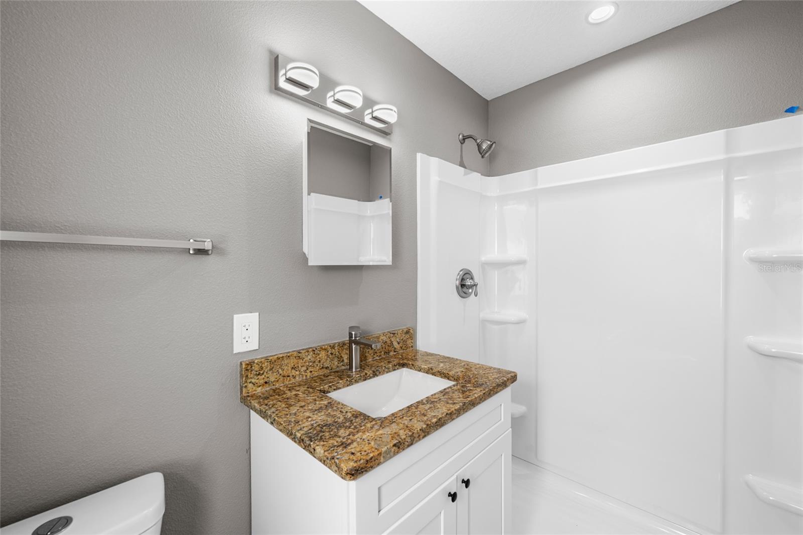3914 WALNUT AVE, SARASOTA, FL — photo 26