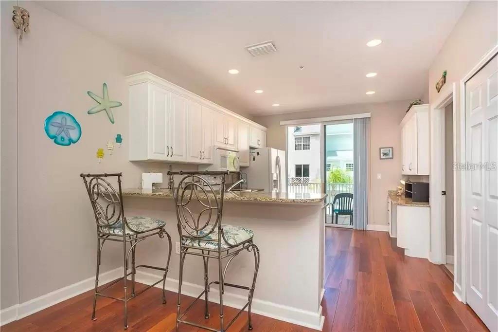 8920 DUVAL LN #B15, SARASOTA, FL — photo 17