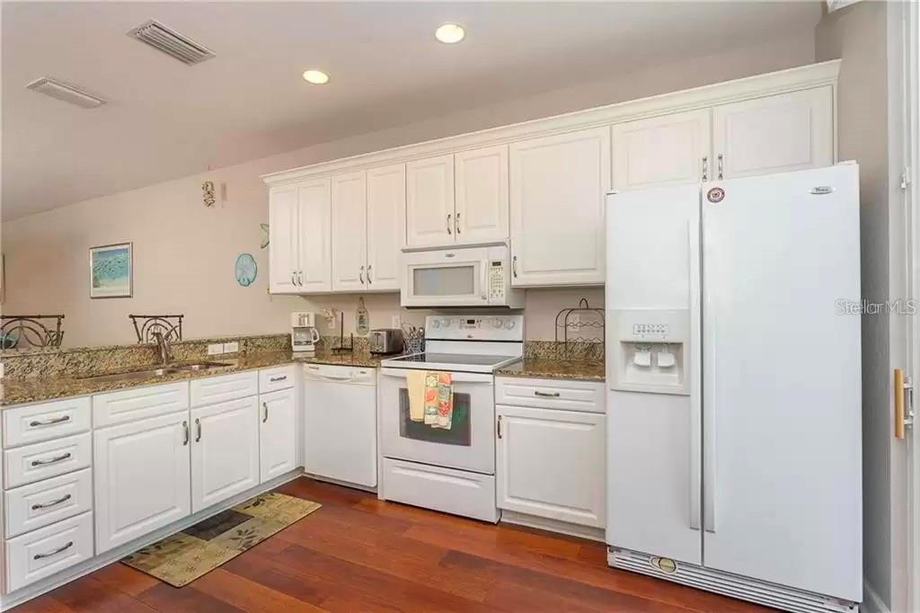 8920 DUVAL LN #B15, SARASOTA, FL — photo 19