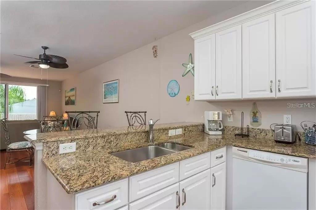 8920 DUVAL LN #B15, SARASOTA, FL — photo 21