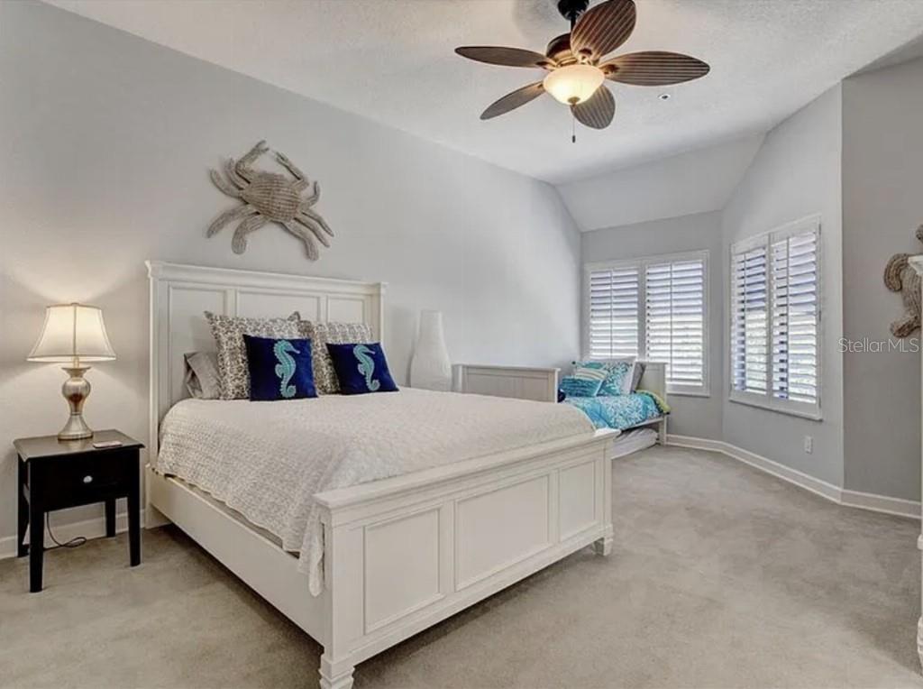 1926 HARBOURSIDE DR #1302, LONGBOAT KEY, FL — photo 16