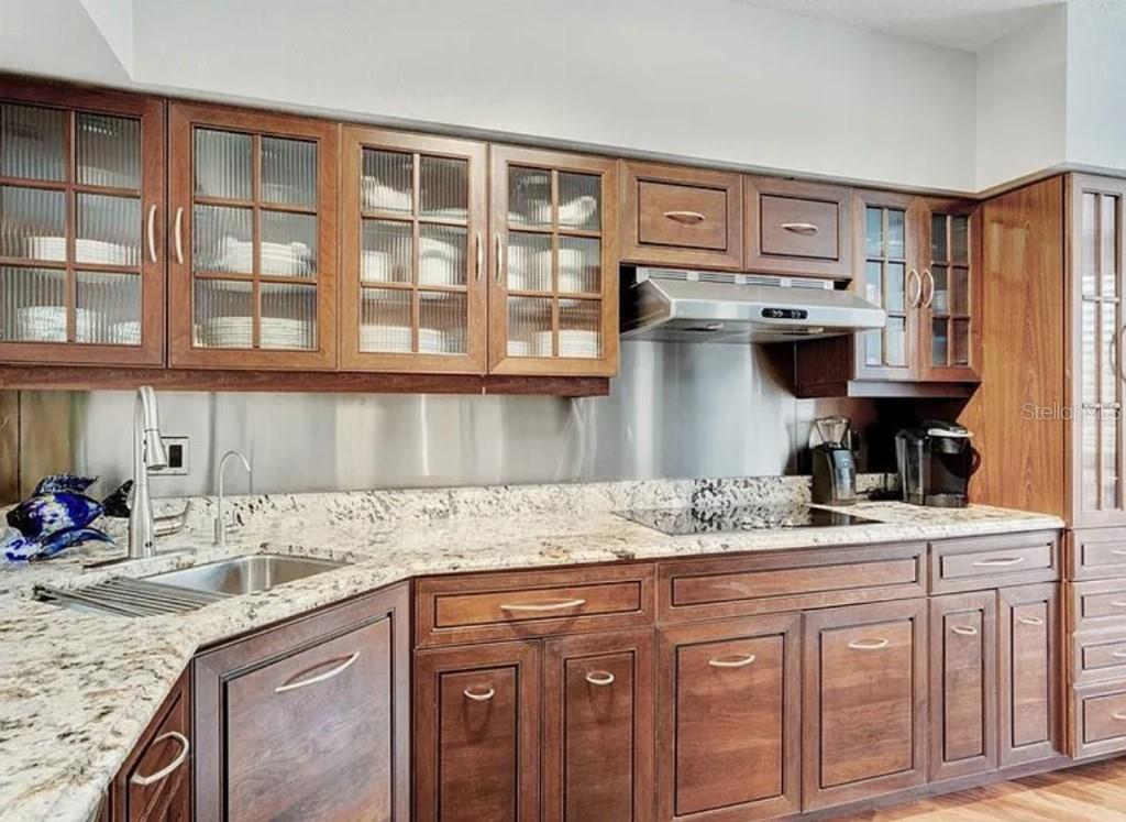 1926 HARBOURSIDE DR #1302, LONGBOAT KEY, FL — photo 19
