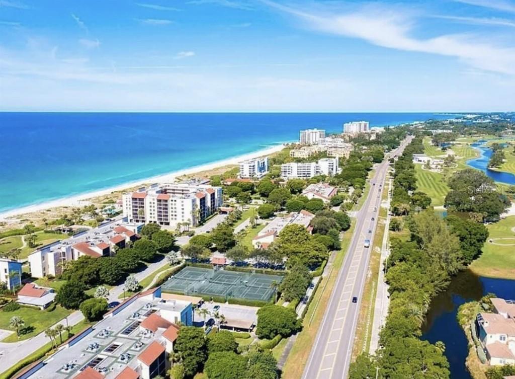 1926 HARBOURSIDE DR #1302, LONGBOAT KEY, FL — photo 29