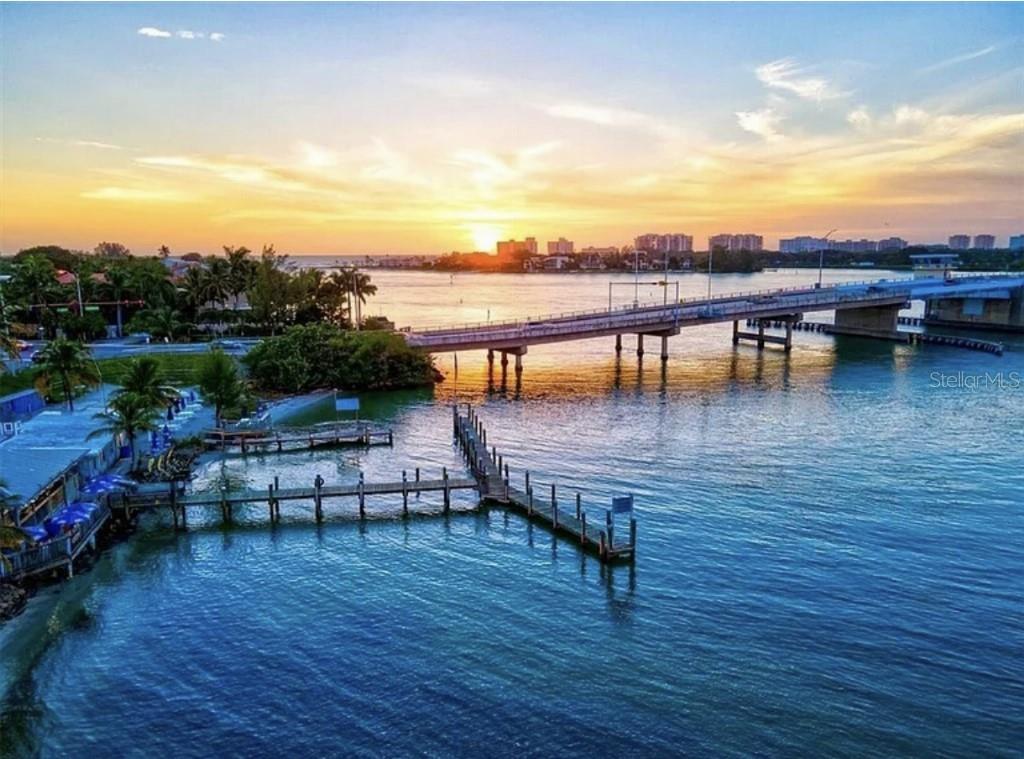 1926 HARBOURSIDE DR #1302, LONGBOAT KEY, FL — photo 31