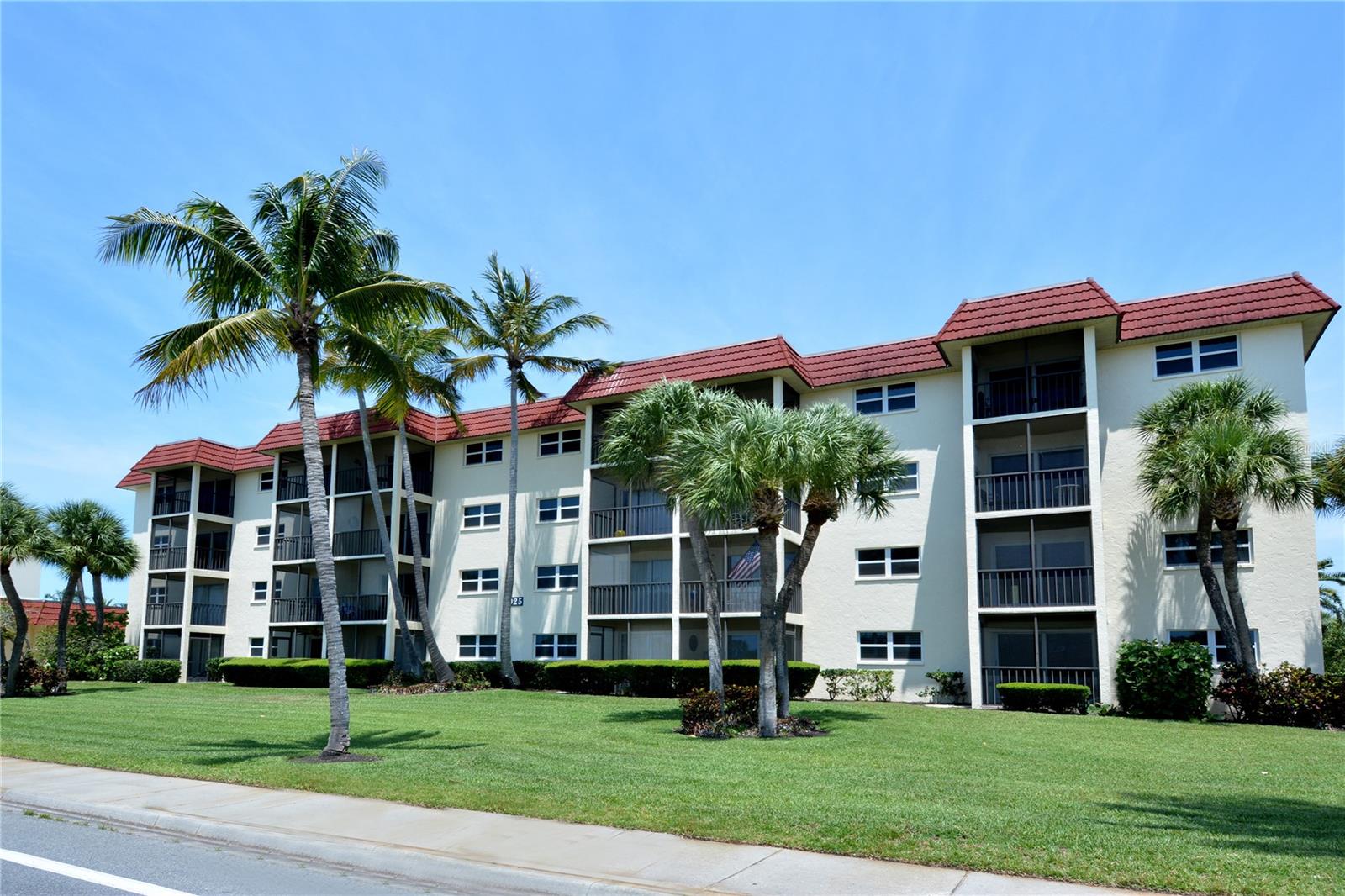 925 BEACH RD #310, SARASOTA, FL