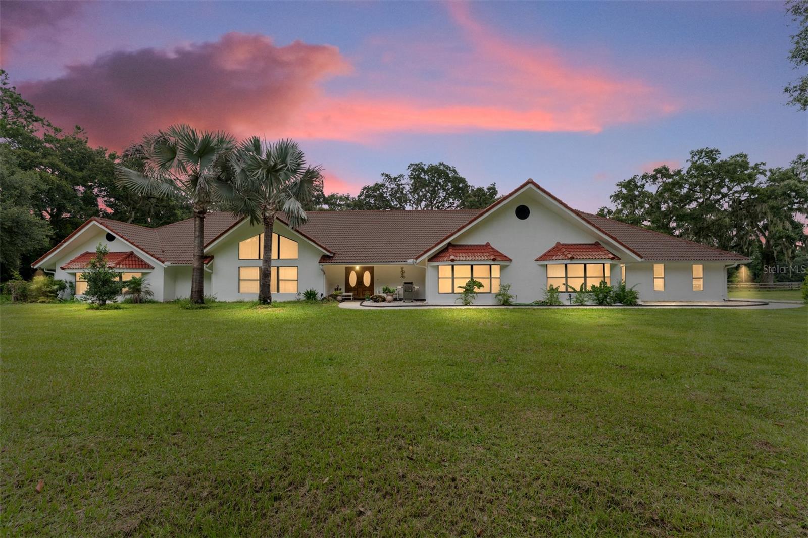 553 NE 205TH AVE, WILLISTON, FL — photo 3