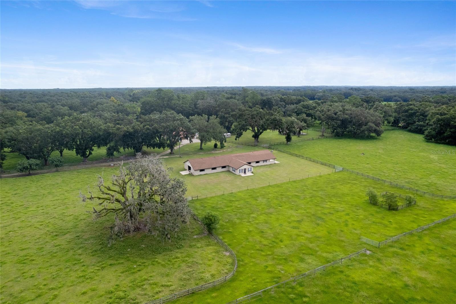 553 NE 205TH AVE, WILLISTON, FL — photo 55
