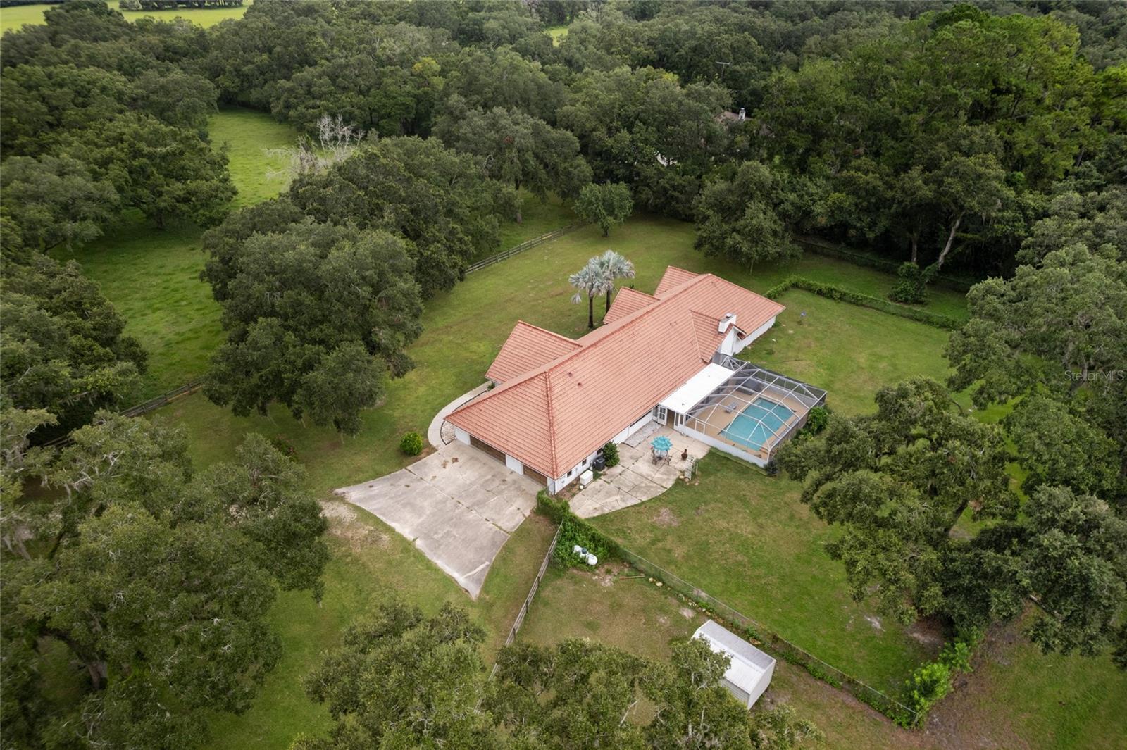 553 NE 205TH AVE, WILLISTON, FL — photo 4