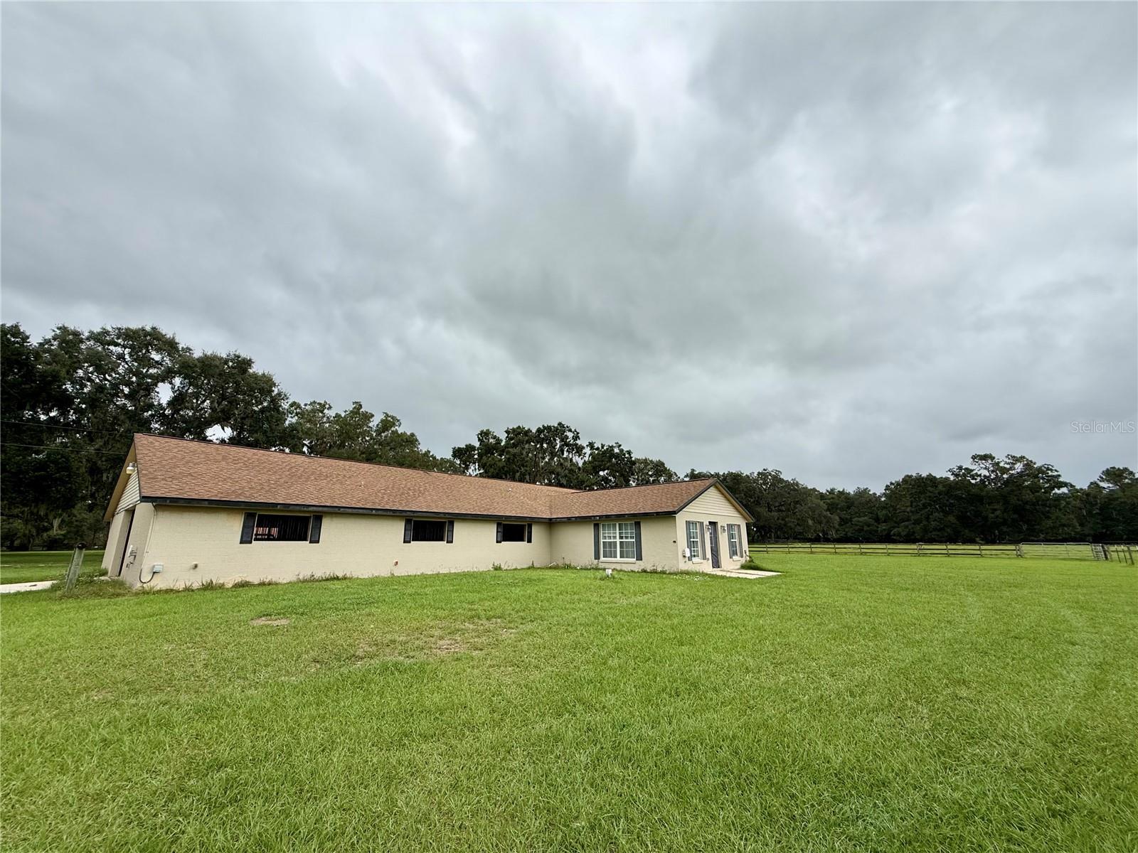 553 NE 205TH AVE, WILLISTON, FL — photo 47