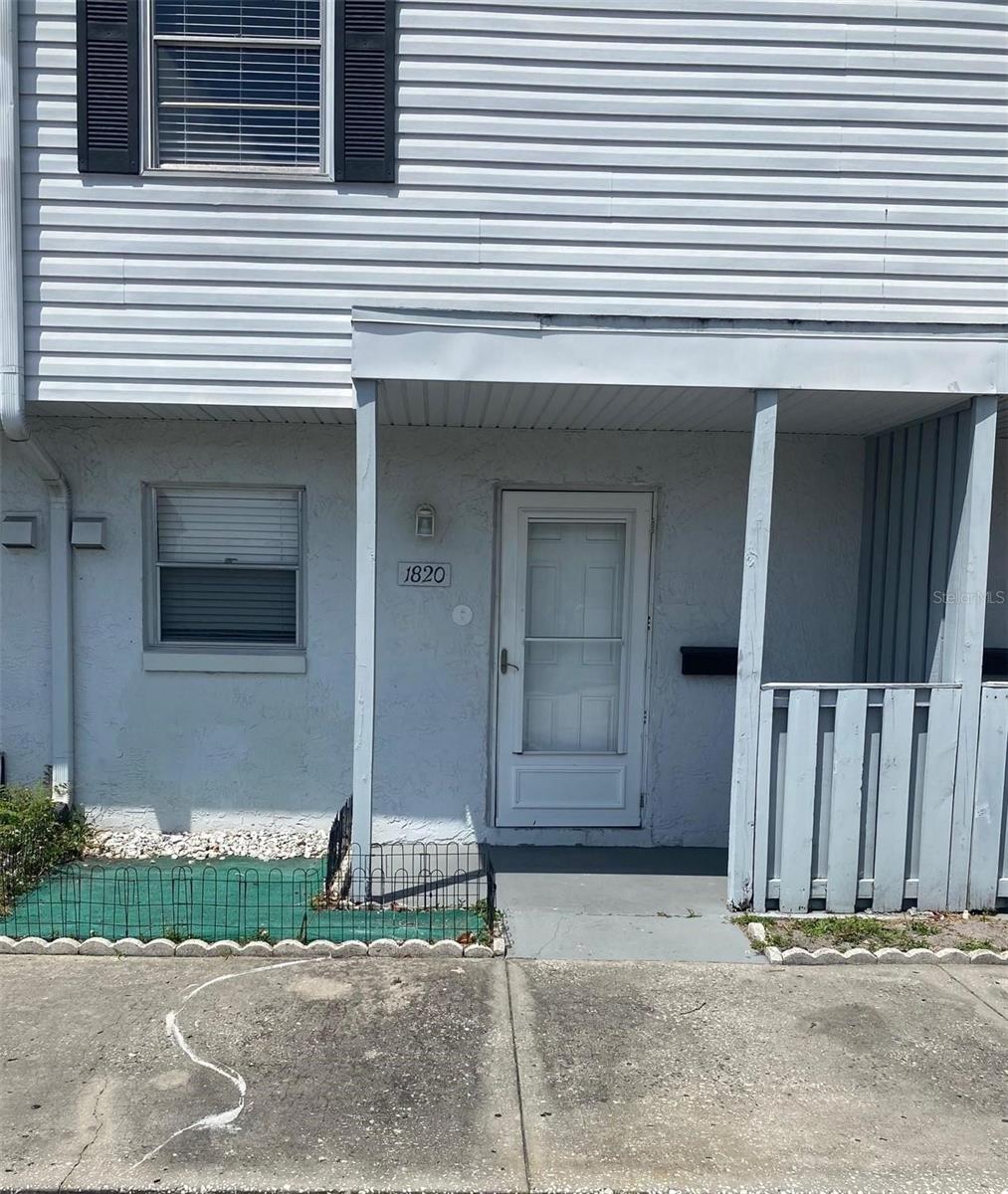 1820 AMBERLY AVE #T10, ORLANDO, FL — photo 2