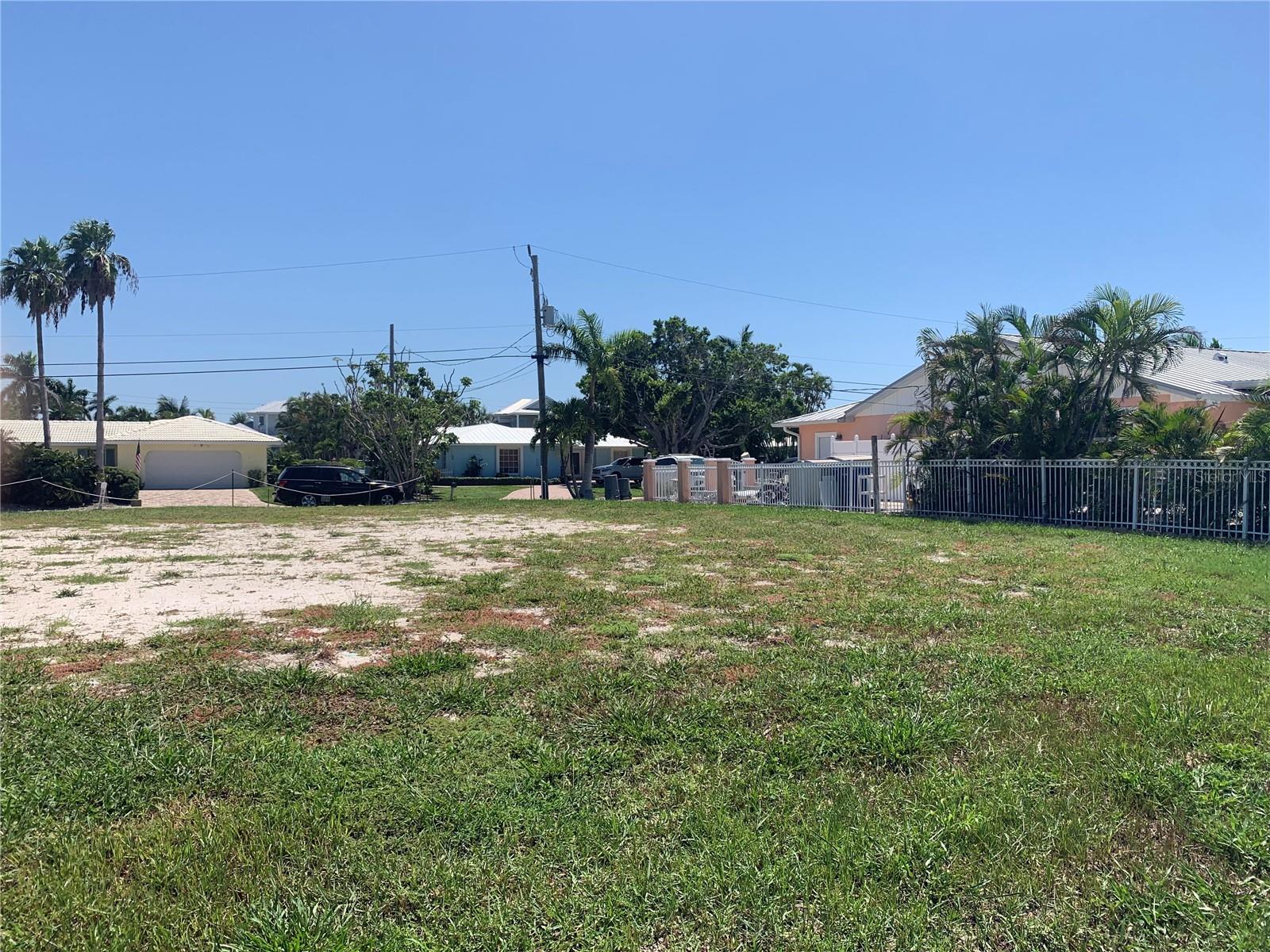 538 67TH ST, HOLMES BEACH, FL — photo 12