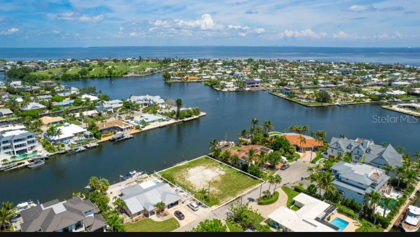 538 67TH ST, HOLMES BEACH, FL — photo 15