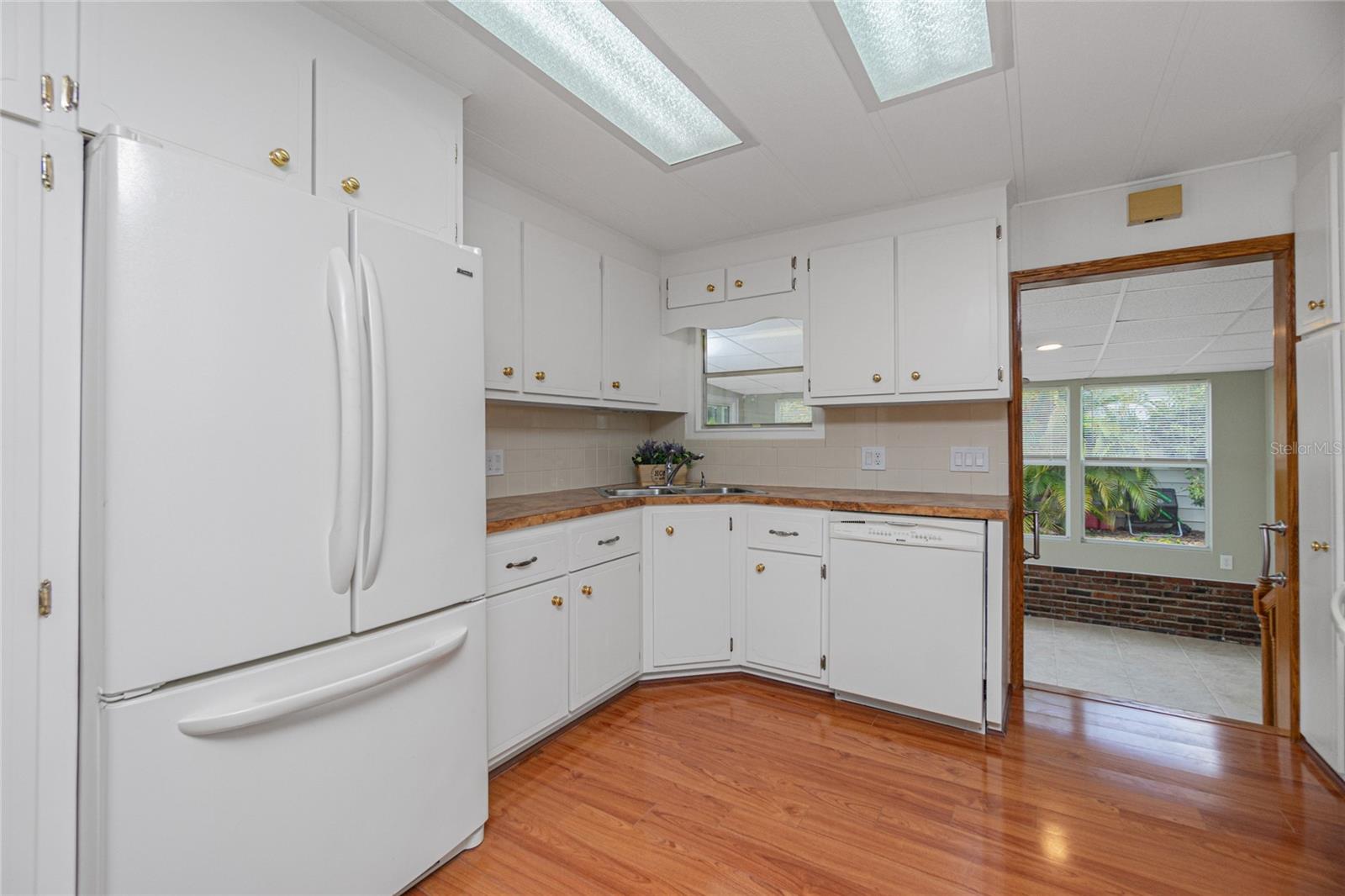 18 S DE LAS PALMAS ST, ENGLEWOOD, FL — photo 14