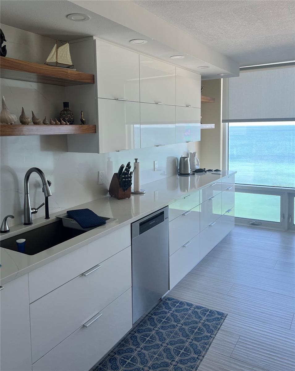 2425 GULF OF MEXICO DR #11F, LONGBOAT KEY, FL — photo 4