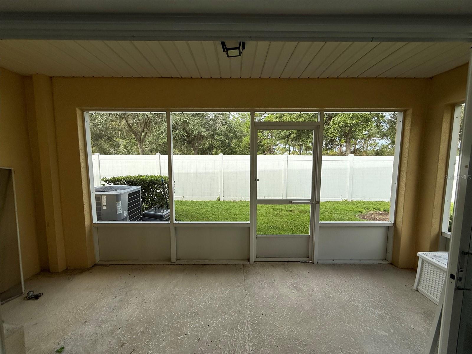 20460 NEEDLETREE DR, TAMPA, FL — photo 13