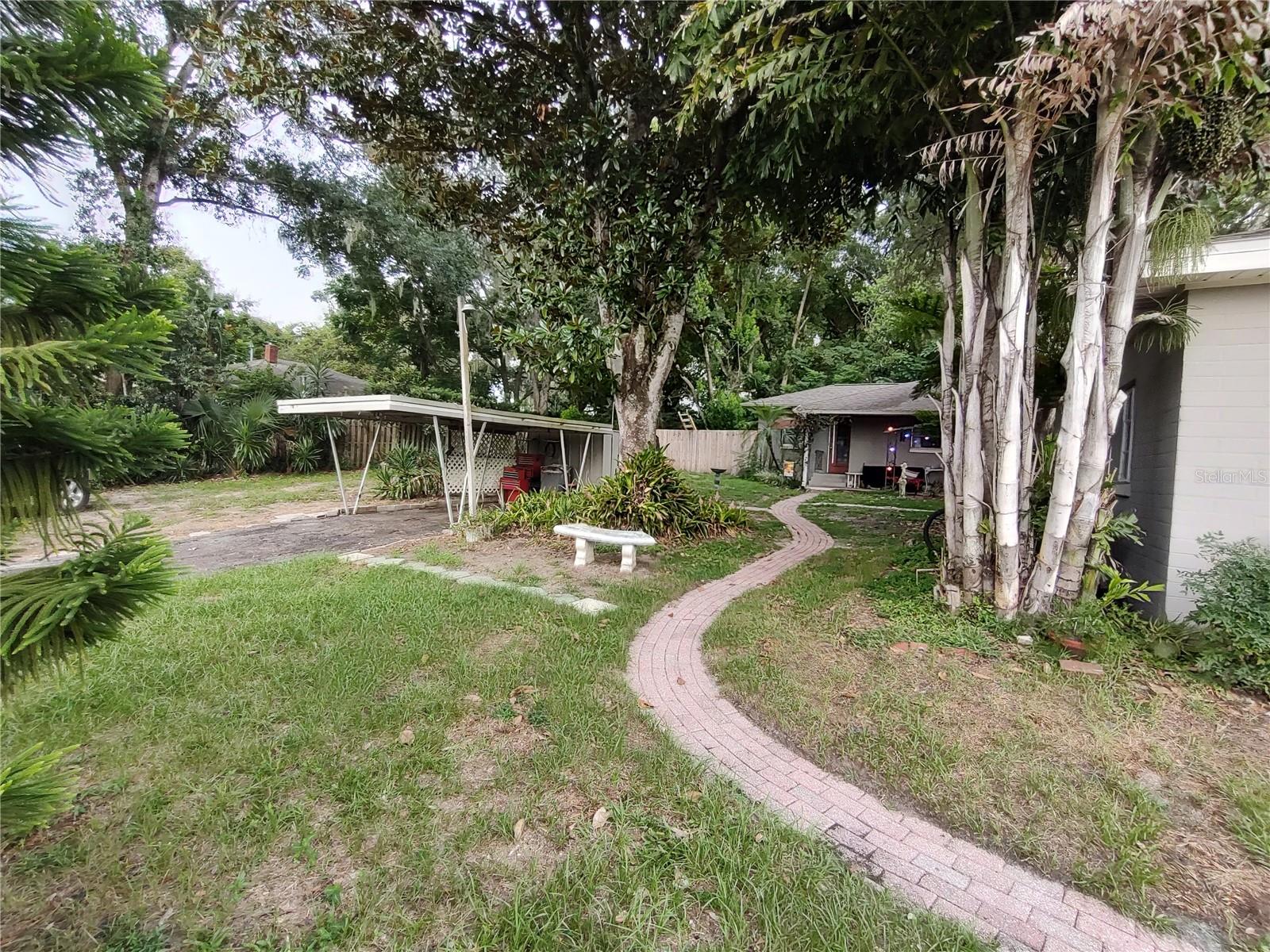 995 W 11TH AVE, MOUNT DORA, FL — photo 80