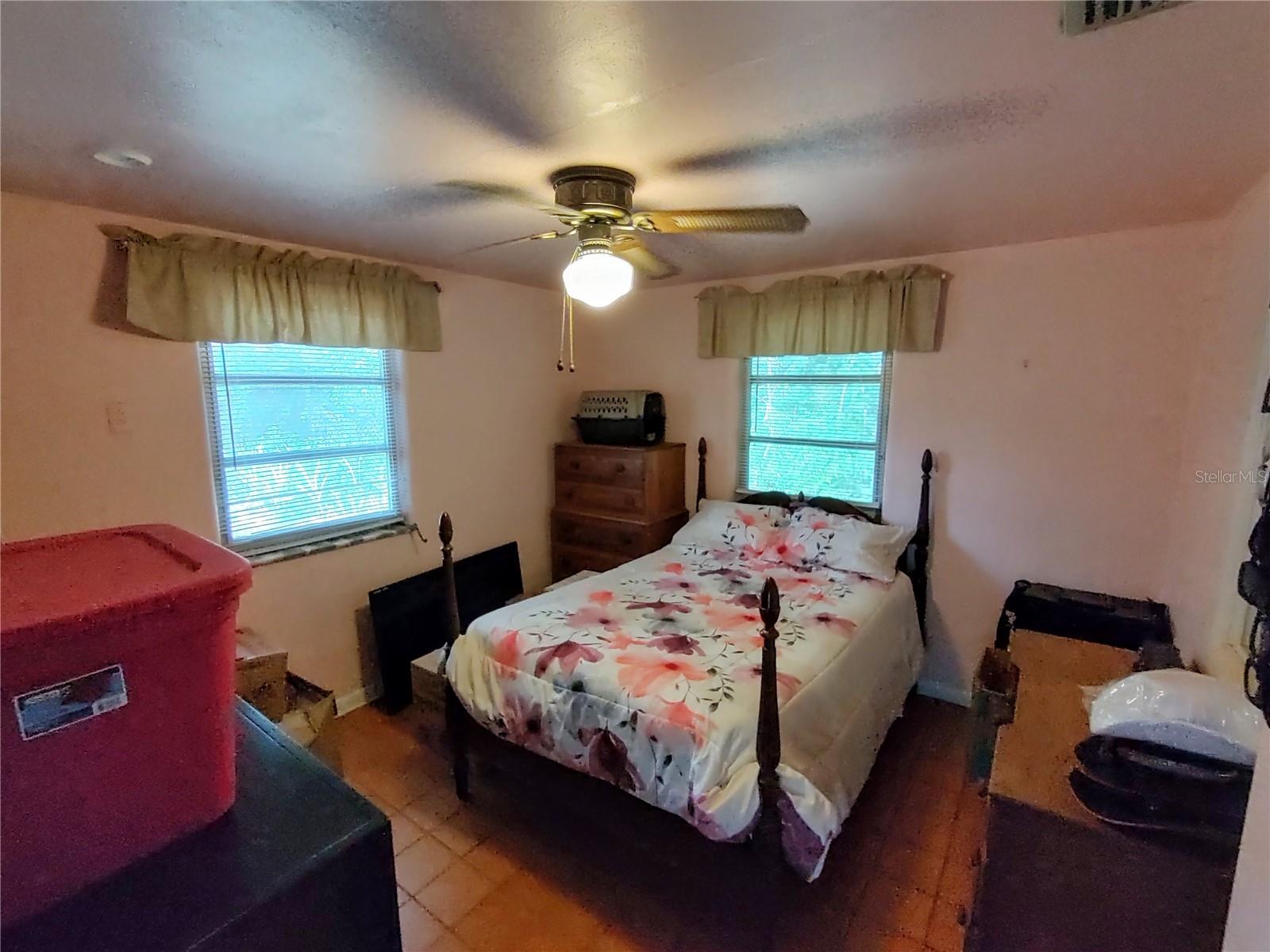 995 W 11TH AVE, MOUNT DORA, FL — photo 57