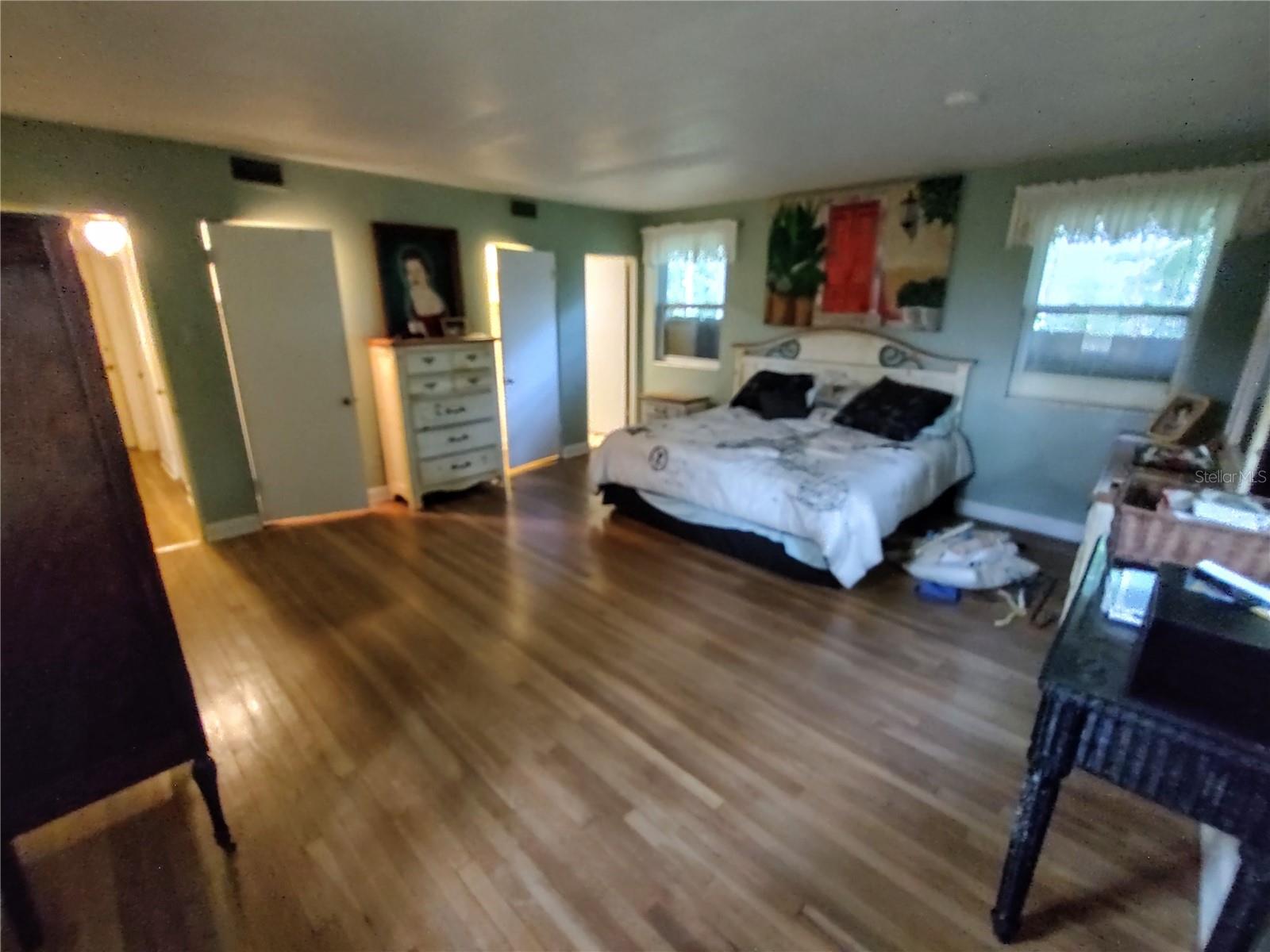 995 W 11TH AVE, MOUNT DORA, FL — photo 20