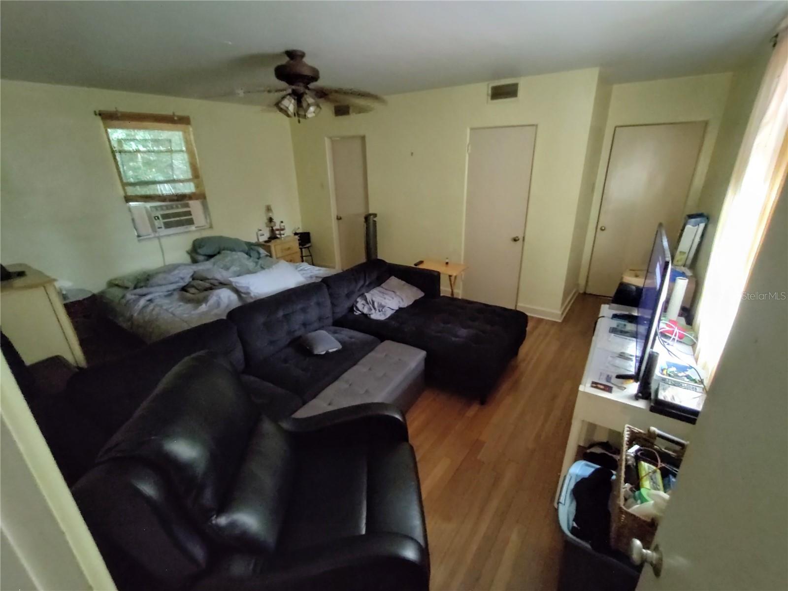 995 W 11TH AVE, MOUNT DORA, FL — photo 24