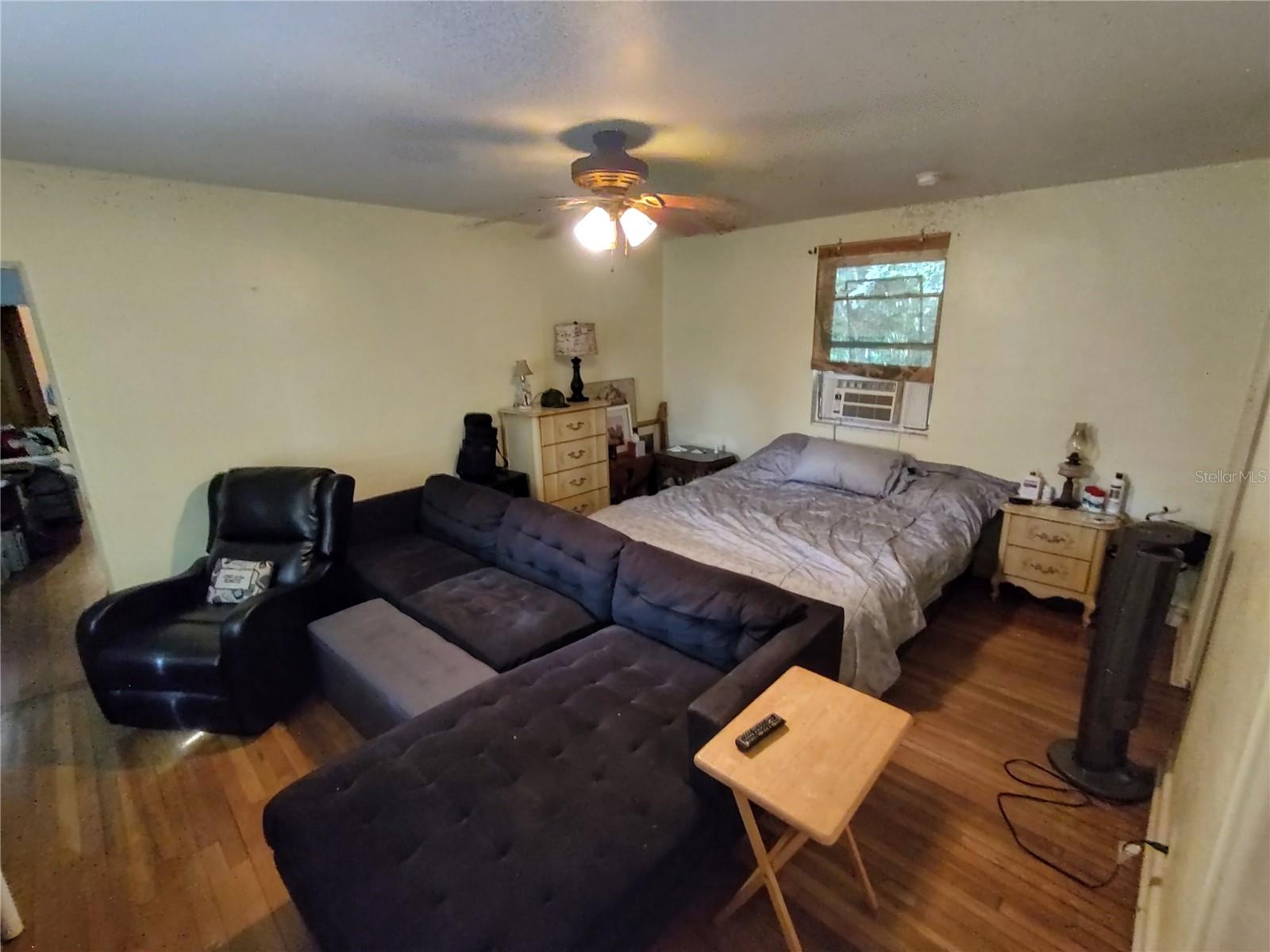 995 W 11TH AVE, MOUNT DORA, FL — photo 25