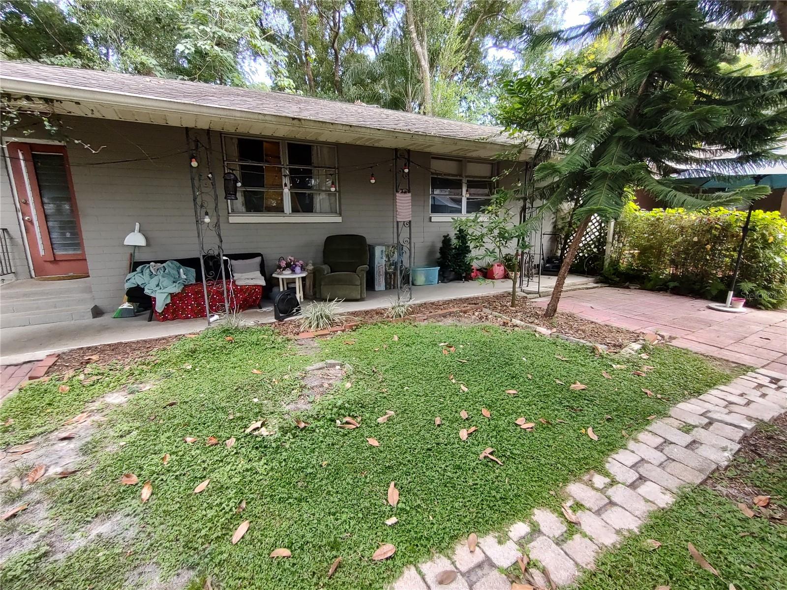 995 W 11TH AVE, MOUNT DORA, FL — photo 81