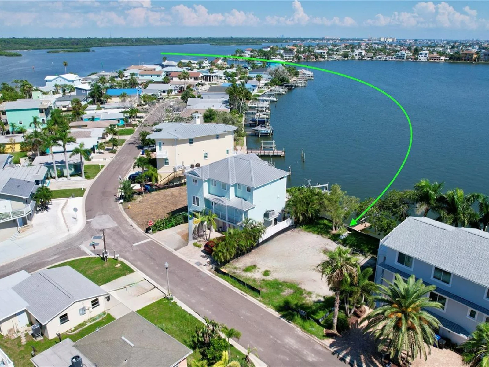 415 180TH AVE E, REDINGTON SHORES, FL — photo 5