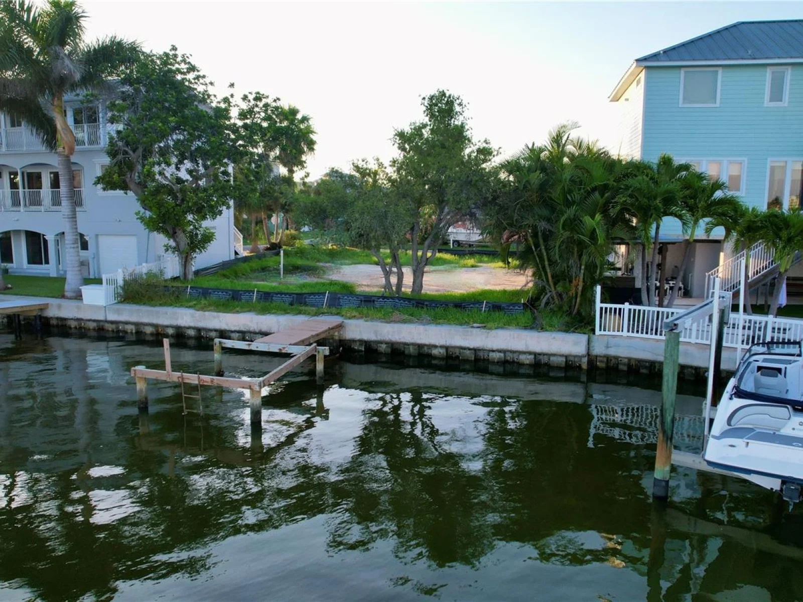 415 180TH AVE E, REDINGTON SHORES, FL — photo 28