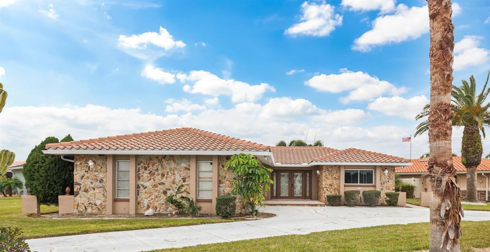 3734 TOPSAIL TRL, NEW PORT RICHEY, FL — photo 3