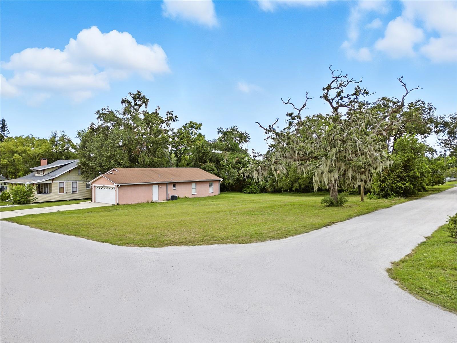 301 W KENTUCKY AVE, TAMPA, FL — photo 29