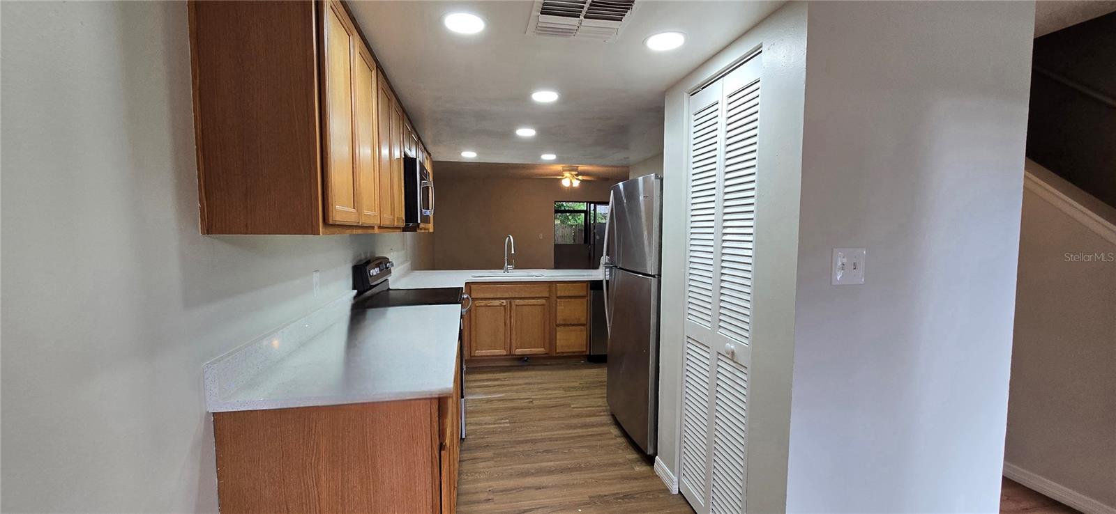 1834 FOXHALL CIR, KISSIMMEE, FL — photo 4