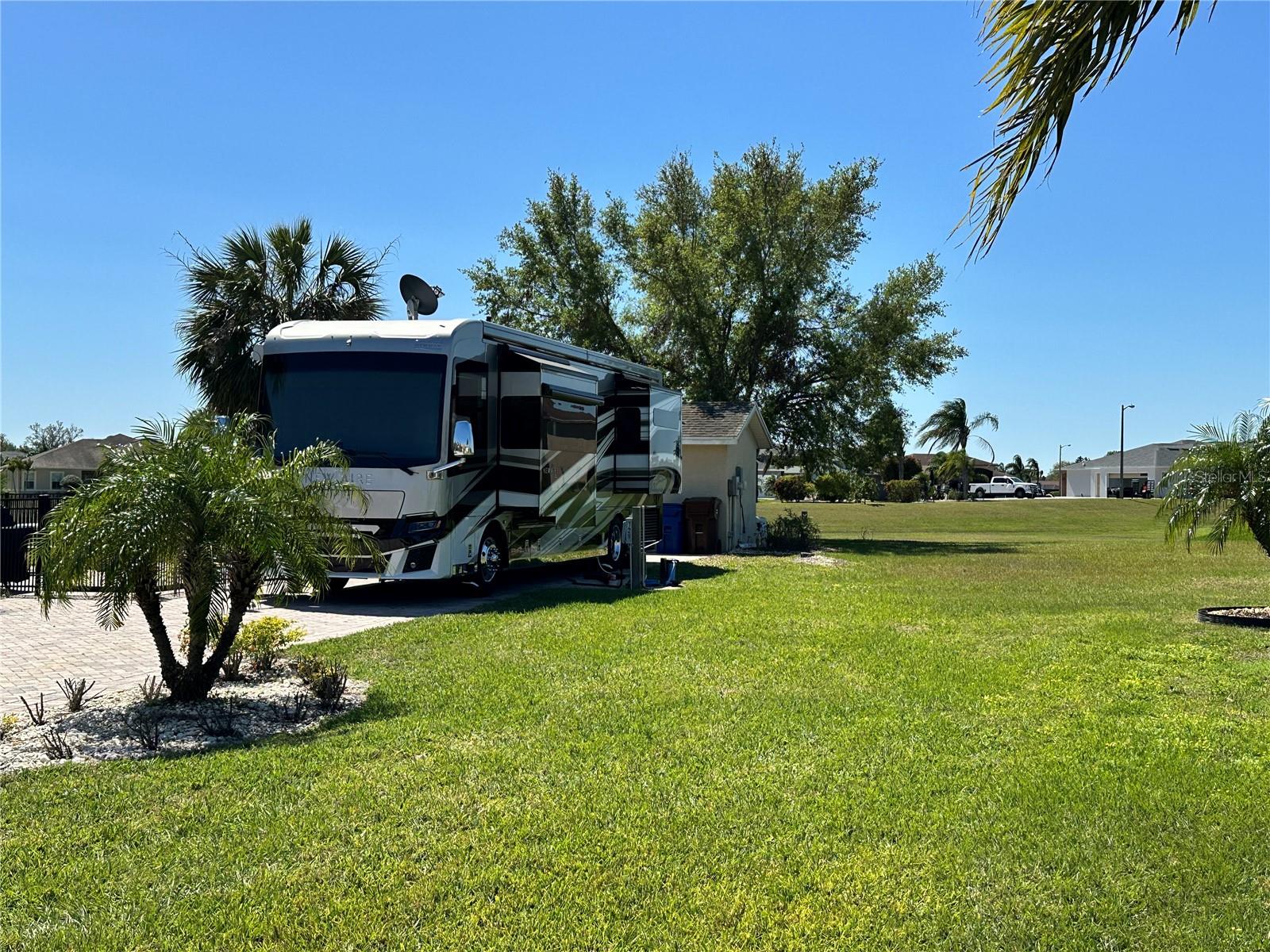 728 TEABERRY TRL, POLK CITY, FL — photo 3