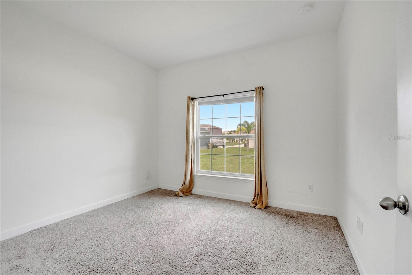 228 AMESBURY LN, KISSIMMEE, FL — photo 13