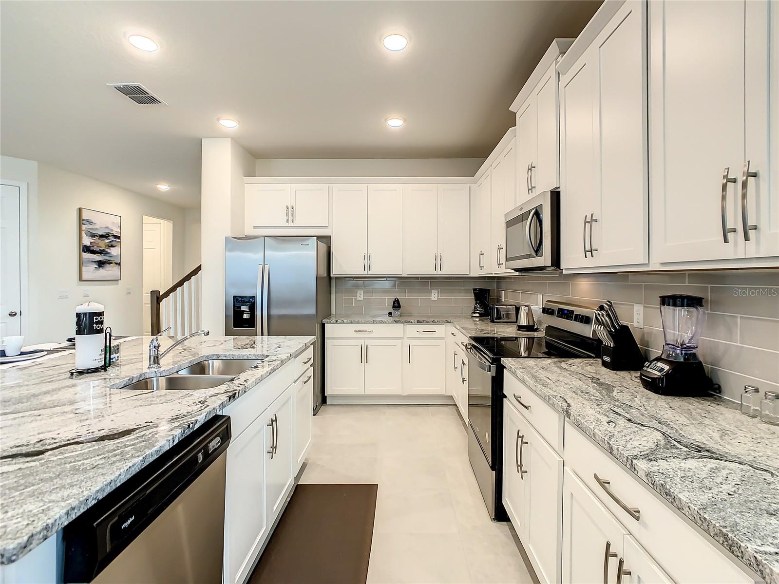 8919 TROPICAL HAVEN CT, KISSIMMEE, FL — photo 17