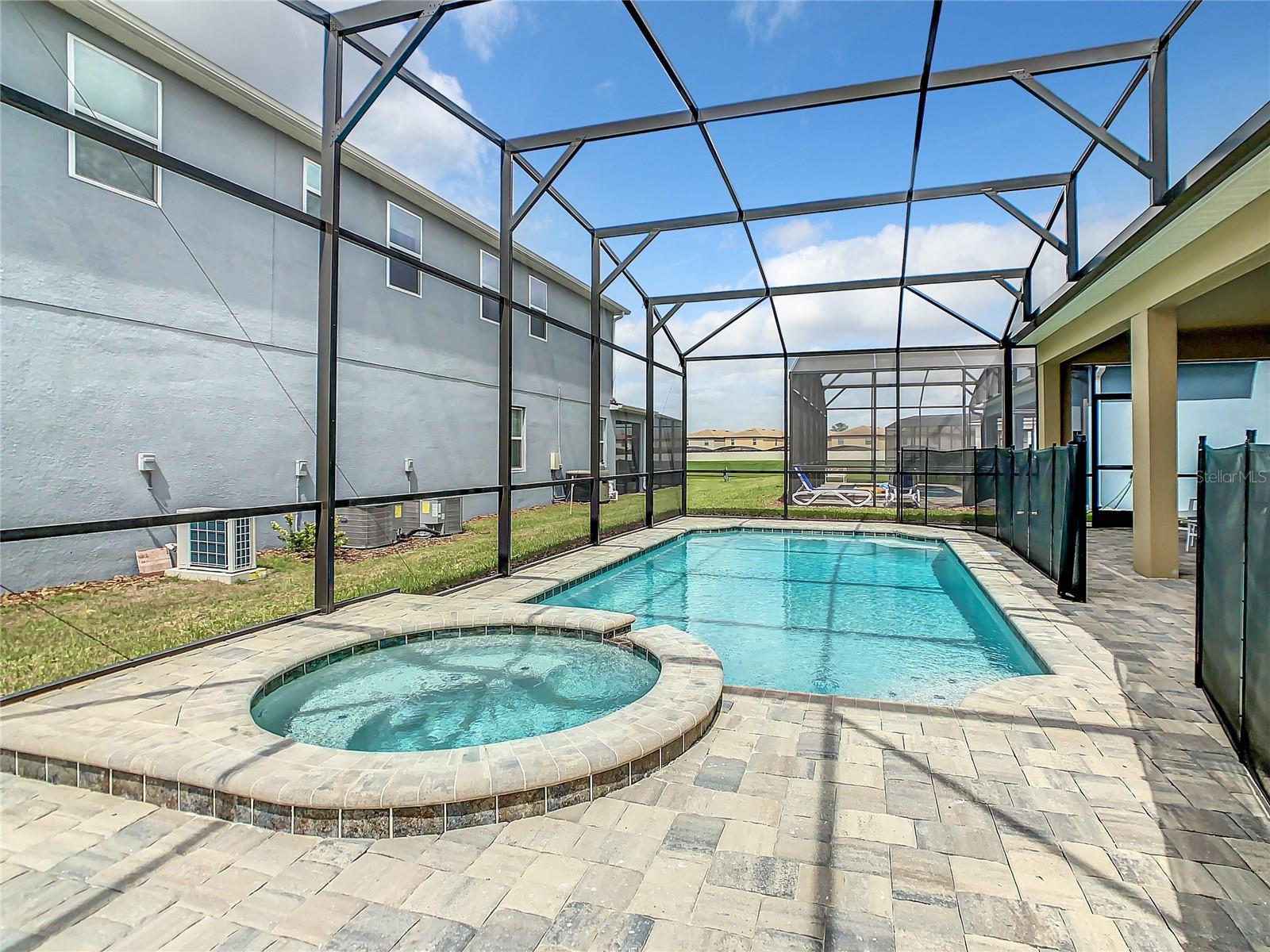 8919 TROPICAL HAVEN CT, KISSIMMEE, FL — photo 32
