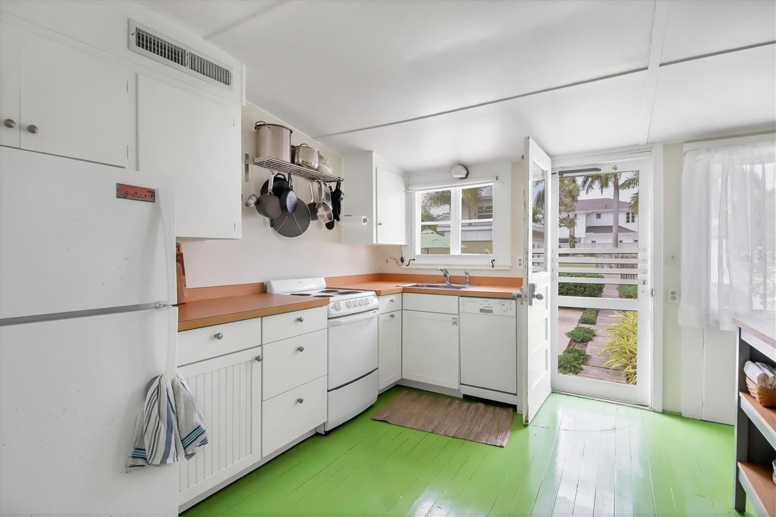 241 GILCHRIST AVE #C, BOCA GRANDE, FL — photo 38