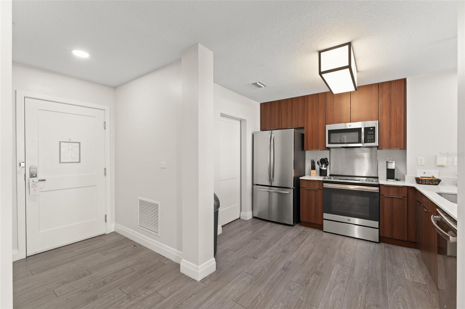 14501 GROVE RESORT AVE #2334, WINTER GARDEN, FL — photo 4