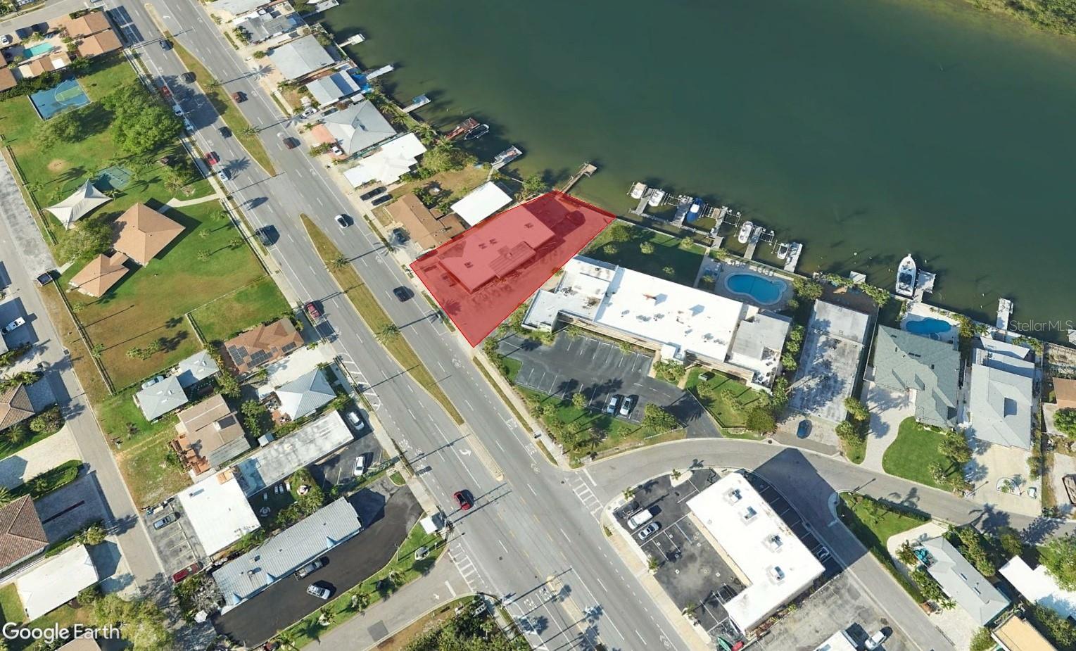 18205 GULF BLVD, REDINGTON SHORES, FL — photo 2