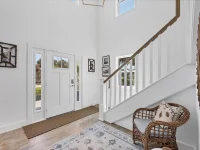 355 BARBAROSA ST — photo 8